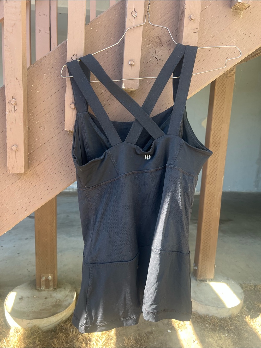 lululemon athletica Black Cross-Strap Performance Tank - Picture 3 of 12